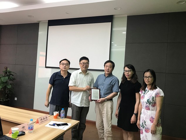 南京中医药大学卫生经济管理学院来我校公共健康学院调研