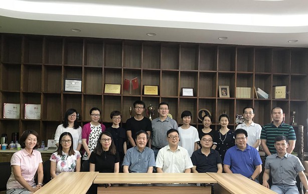南京中医药大学卫生经济管理学院来我校公共健康学院调研
